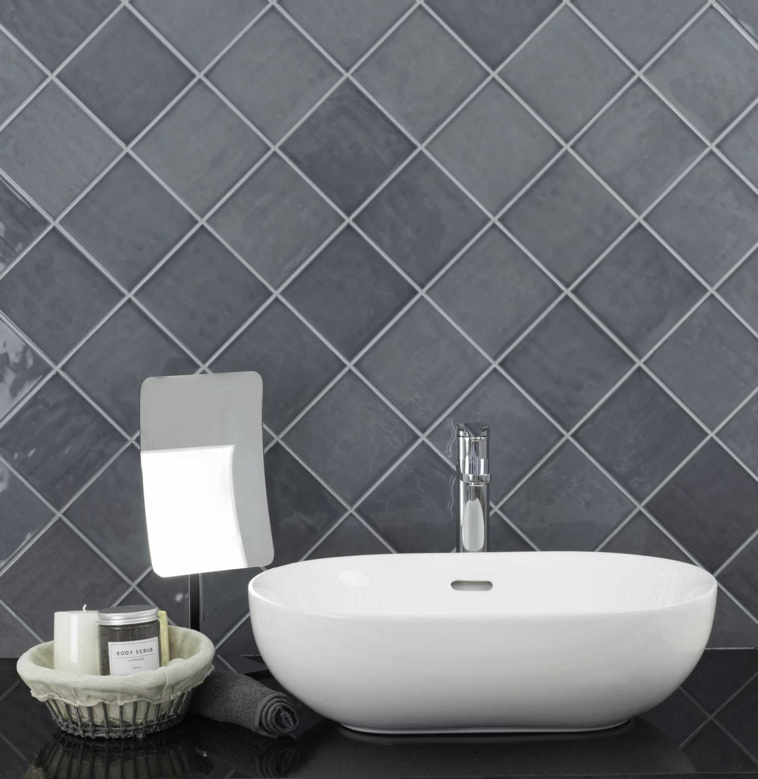 Graphite Glossy